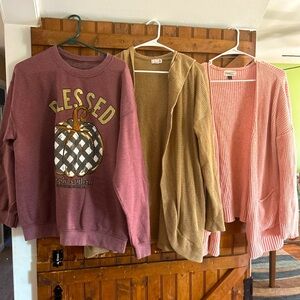 Women’s sweater bundle